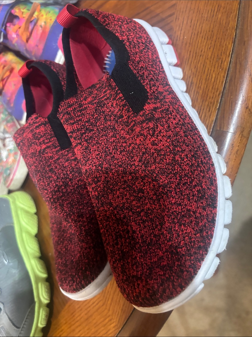 Kids Slip-On Knit Sneakers in Red and Black - Comfortable Lightweight Play Shoes - Picture 2 of 4